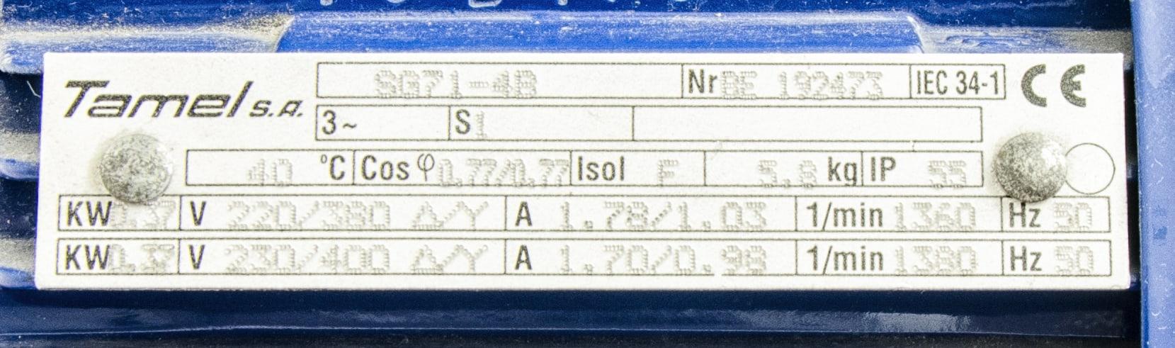 Tabliczka znamionowa silnika trójfazowego z danymi elektrycznymi i mechanicznymi